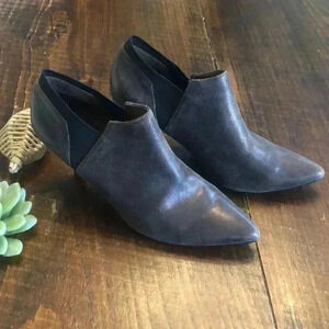 Donald J. Pliner | Brown Tillie Ankle Kitten Heel Metallic Bronze Boots/Booties